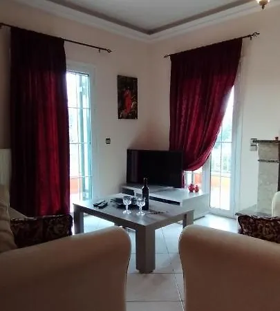 Even Ezer With Private Swimming Pool, Upon Request Apartment Poulades