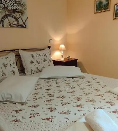 Even Ezer With Private Swimming Pool, Upon Request Apartment